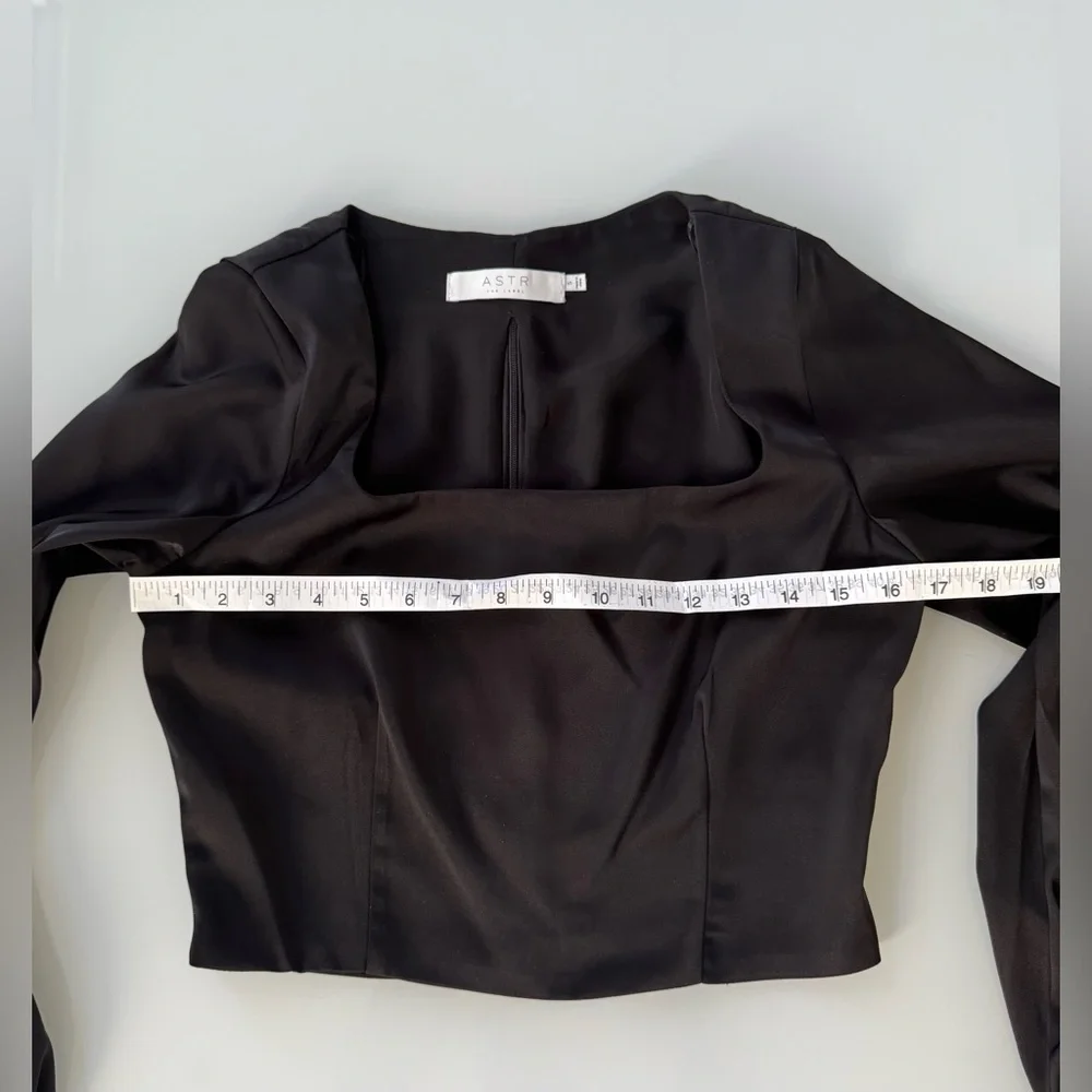 ASTR The Label Black Square Neck Puff Sleeve Crop Top Size S